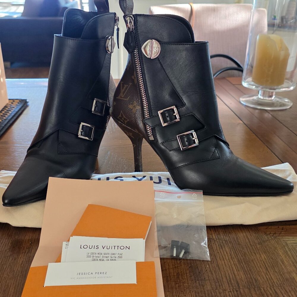 Louis Vuitton 'Janet' Calfskin Monogram Zippered Ankle Boots